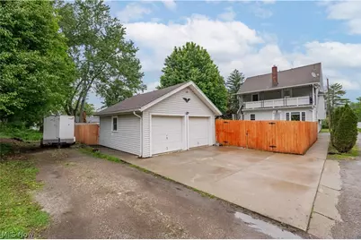 2417 S Arch Avenue, Alliance, OH 44601 - Photo 2