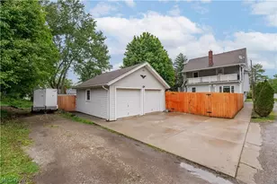 2417 S Arch Ave, Alliance, OH 44601 - Photo 2