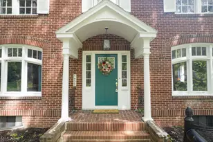 1459 Jefferson Ave, Akron, OH 44313 - Photo 2