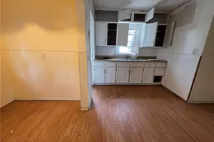 10605 Grace Ave, Garfield Heights, OH 44125 - Photo 12