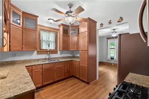 2443 3rd St, Cuyahoga Falls, OH 44221 - Photo 10