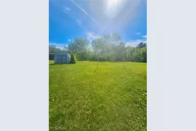 10481 Briar Hill Drive, Kirtland, OH 44094 - Photo 6