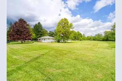 425 W Bath Road, Cuyahoga Falls, OH 44223 - Photo 26