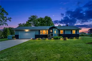 1543 Lindakay Dr, Akron, OH 44312 - Photo 2