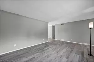 1543 Lindakay Dr, Akron, OH 44312 - Photo 10