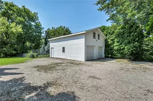 2250 Claus Rd, Vermilion, OH 44089 - Photo 32