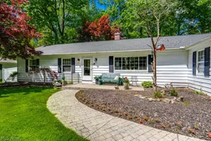183 Timberlane Dr, Northfield Center, OH 44067 - Photo 2