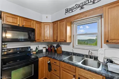 69641 Holley Street, Martins Ferry, OH 43935 - Photo 6