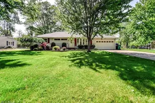 6680 Glenella Dr, Green Hills, OH 44131 - Photo 2