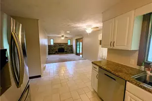 4439 Aspen Dr, Austintown, OH 44515 - Photo 8