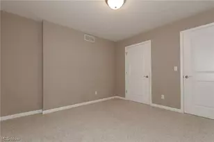 8375 Raleigh Pl, Concord Twp, OH 44077 - Photo 40