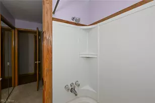 5175 Oakvale St SW, Canton, OH 44706 - Photo 38