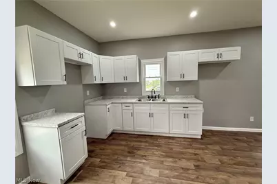 418 W Glenaven Avenue, Youngstown, OH 44511 - Photo 6