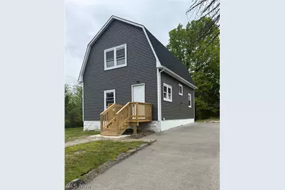 418 W Glenaven Avenue, Youngstown, OH 44511 - Photo 2