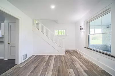 13240 Sandusky Drive, Beach City, OH 44608 - Photo 6