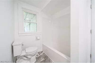 13240 Sandusky Drive, Beach City, OH 44608 - Photo 14