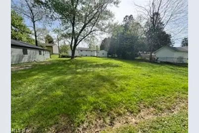 3185 Willowedge Drive, Coventry, OH 44319 - Photo 4