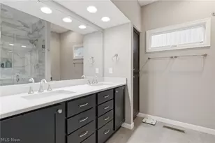 9070 Hummingbird Ln, North Ridgeville, OH 44039 - Photo 18