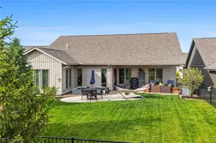 9070 Hummingbird Ln, North Ridgeville, OH 44039 - Photo 30