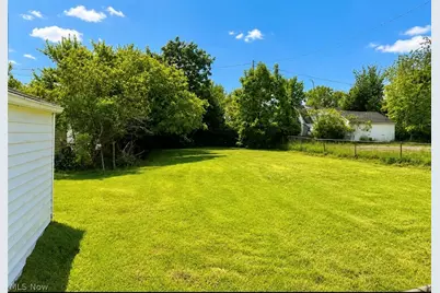 18909 Maple Heights Boulevard, Maple Heights, OH 44137 - Photo 4