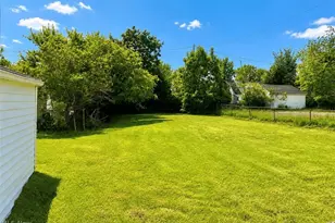 18909 Maple Heights Blvd, Maple Heights, OH 44137 - Photo 4