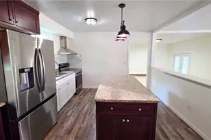 36 Suzanne St, Little Hocking, OH 45742 - Photo 6