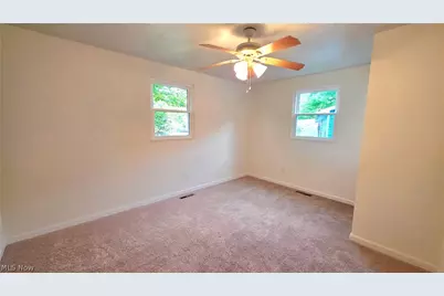 36 Suzanne Street, Little Hocking, OH 45742 - Photo 16
