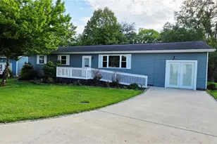 36 Suzanne St, Little Hocking, OH 45742 - Photo 2