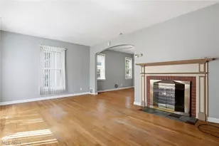 1980 Idlehurst Dr, Euclid, OH 44117 - Photo 4