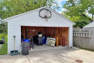 16901 W Park Rd, Loveland, OH 44111 - Photo 14