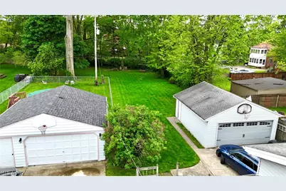16901 W Park Road, Loveland, OH 44111 - Photo 18