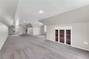 18123 McCracken Rd, Maple Heights, OH 44137 - Photo 18