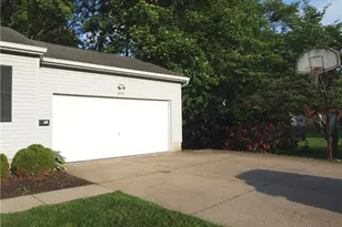 1422 Woodlawn Ave NW, Canton, OH 44708 - Photo 2