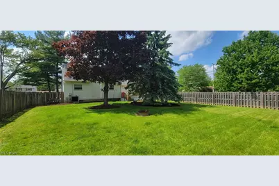 551 Carolyn Drive, Brunswick, OH 44212 - Photo 8