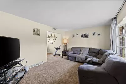 324 Thomas Street, Wintersville, OH 43953 - Photo 6