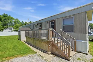 137 Marilyn Dr, Madison, OH 44057 - Photo 2