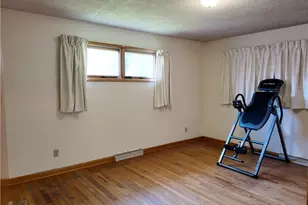 67156 Joella Dr, St Clairsville, OH 43950 - Photo 12
