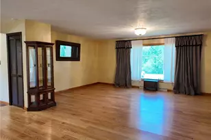67156 Joella Dr, St Clairsville, OH 43950 - Photo 6