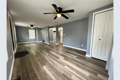 2310 Harmon Street NE, Canton, OH 44705 - Photo 4