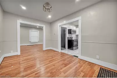 960 Whittier Avenue, Akron, OH 44320 - Photo 12