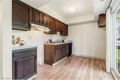 13622 Oakbrook Drive #3622, North Royalton, OH 44133 - Photo 10