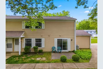 13622 Oakbrook Drive #3622, North Royalton, OH 44133 - Photo 2