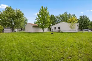 1731 Abbe Rd S, Elyria, OH 44035 - Photo 32