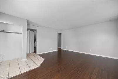 1731 Abbe Road S, Elyria, OH 44035 - Photo 8