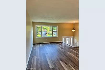 663 Meadowland Drive, Hubbard, OH 44425 - Photo 10