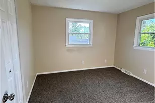 663 Meadowland Dr, Hubbard, OH 44425 - Photo 12