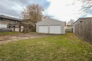 10601 Linnet Ave, Loveland, OH 44111 - Photo 34