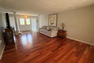 73885 Joetta Dr, Rayland, OH 43943 - Photo 8