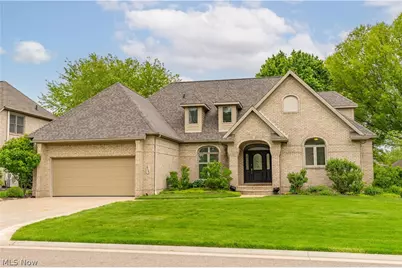 3790 Woodleigh Avenue NW, Canton, OH 44718 - Photo 2