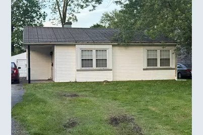 420 Perkinswood Boulevard NE, Warren, OH 44483 - Photo 2